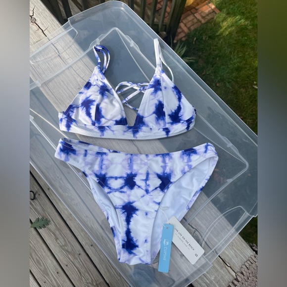 NWT Tie-Dye Cupshe Bikini-size small - Picture 2 of 6